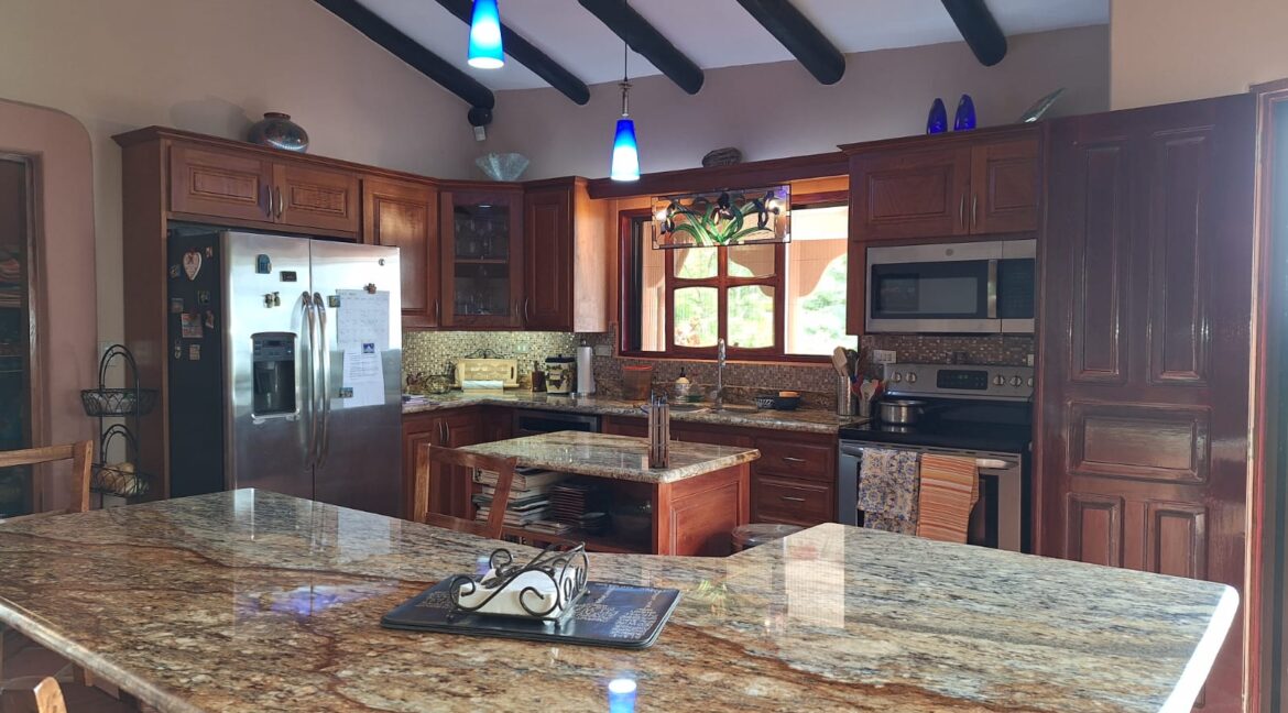 8d43a5f7-45ac-4436-a761-26091b74a610