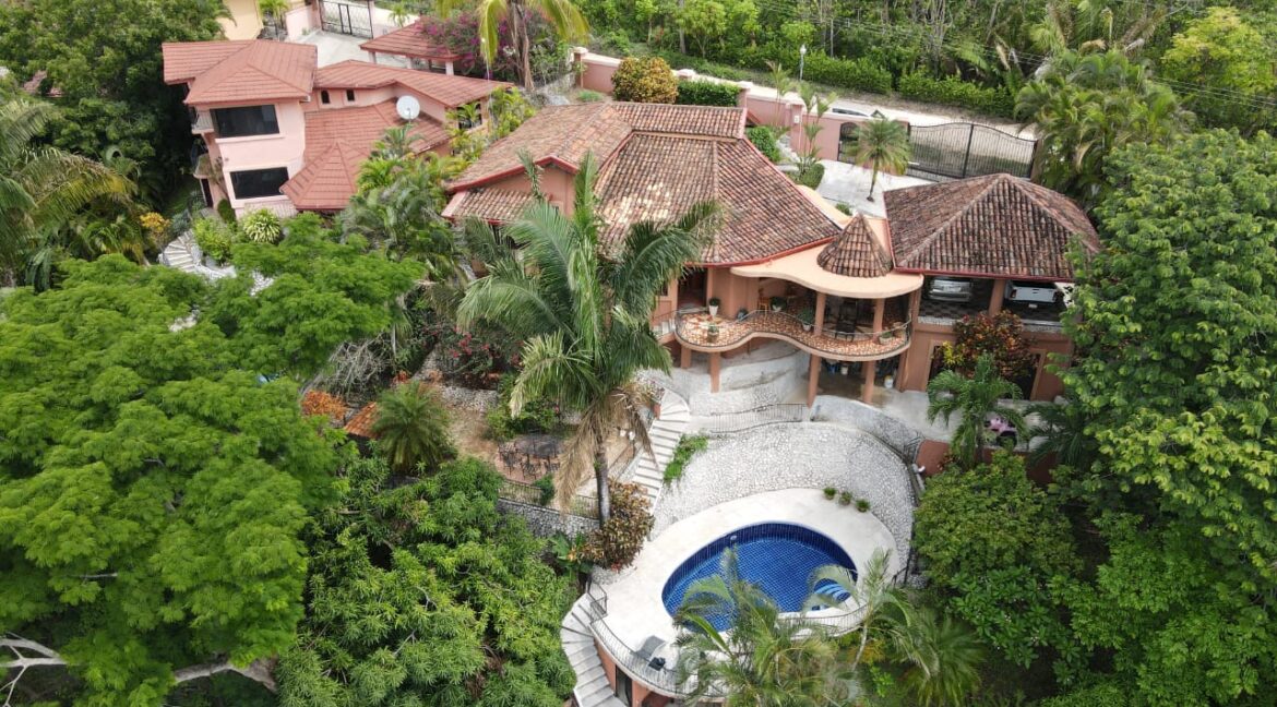 94f9e8cf-7f68-40cd-8161-da06d5207016