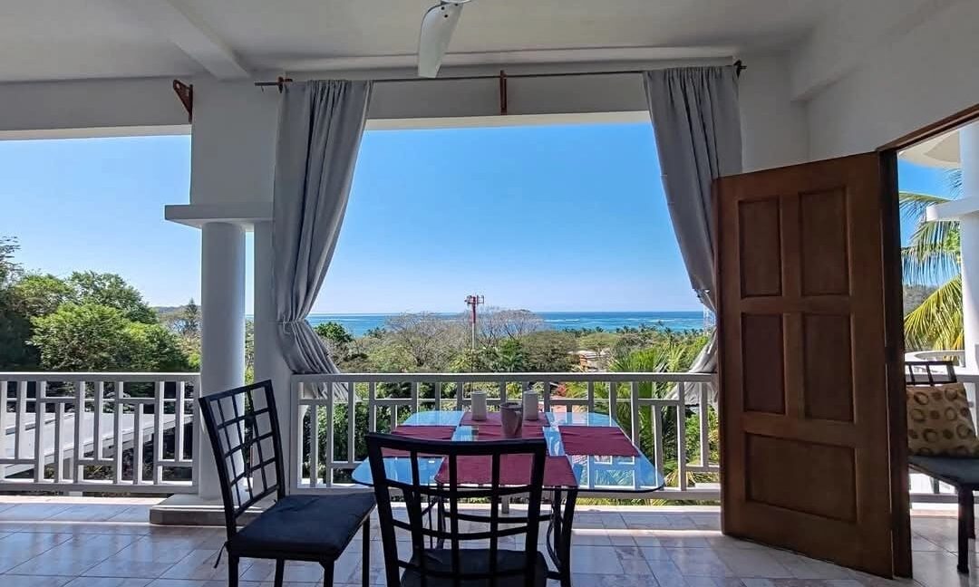 8f5f703d-c280-48c7-8dc0-8ce67c5b2390